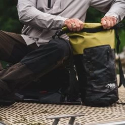 Pelican Sport Exodry 20L Waterproof Dry Bag -Kayak Equipment Store PS3045 00 LS3 4badd918 6407 4d7c 8d3e d80f464244d6